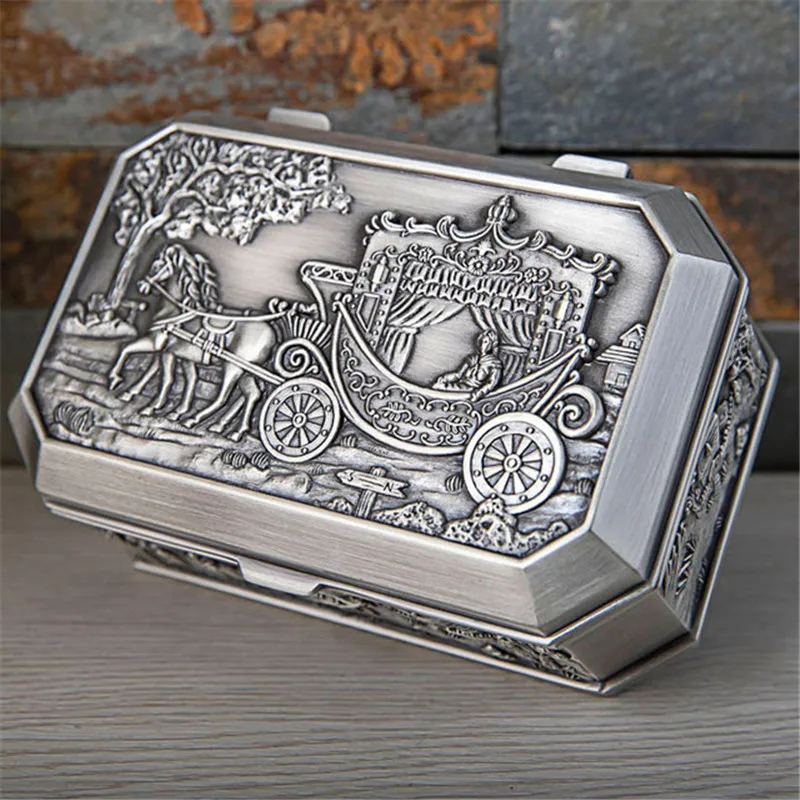 Vintage Zinc Alloy Exquisite Embossed Carriage Jewelry Box Castle Jewelry Storage Box Suitable for All Kinds of Jewelry Boxes