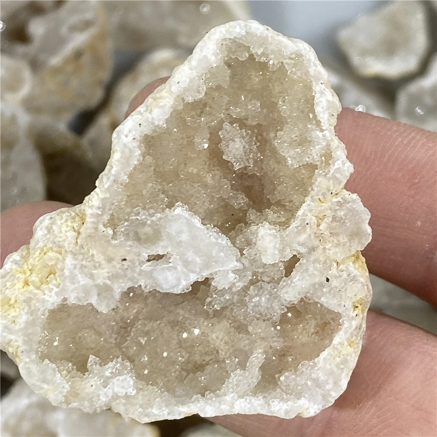 Geode surowy nieregularny kamień naturalny biały agat kromka kwarcowy bryła kryształowa minerały uzdrawianie Reiki Crystal Home Decoration