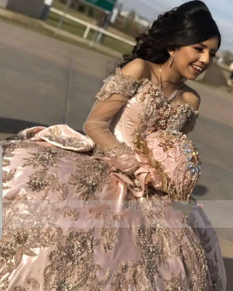 Vestido de quinceañera con cuentas rosas, ropa de Quinceañera de manga larga con cuello en V, apliques de flores doradas, 15, 2021