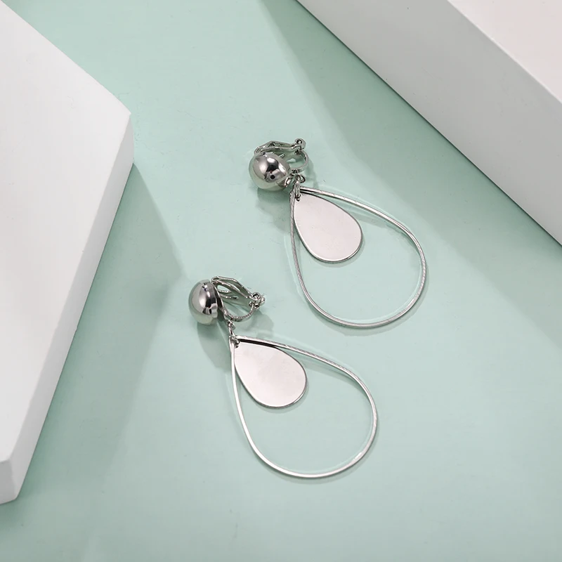 Silver Gold Black Teardrop Clip Earrings for Women Vintage Geometric Ear Clips Without Piercing Ears Brinco 2020 Fashion Jewelry