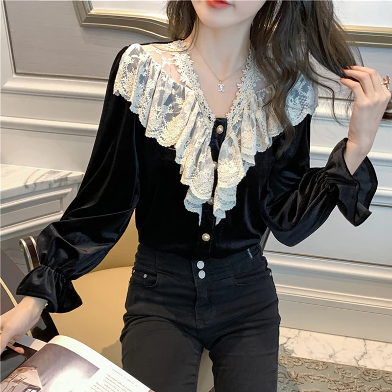 Vintage Black Velvet Blouse Women Spring Autumn Korean Ruffles Lace Patchwork Shirts Women Blouses Casual Tops blusas mujer