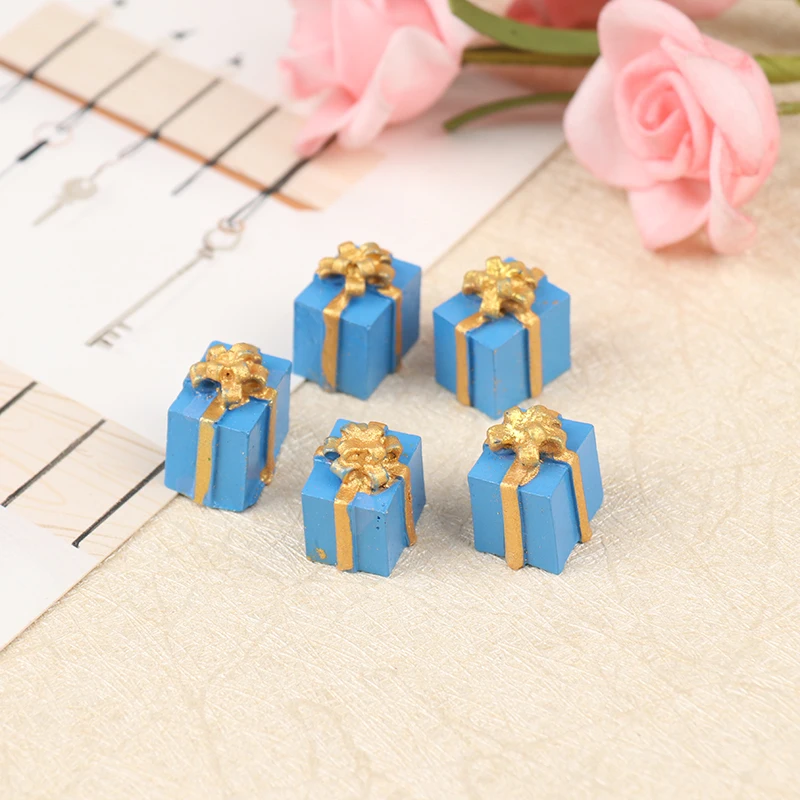 5PCS/lot 1/12 Scale Miniature Dollhouse Christmas Gift Box Pretend Play Mini Doll House Furniture Decoration Accessories