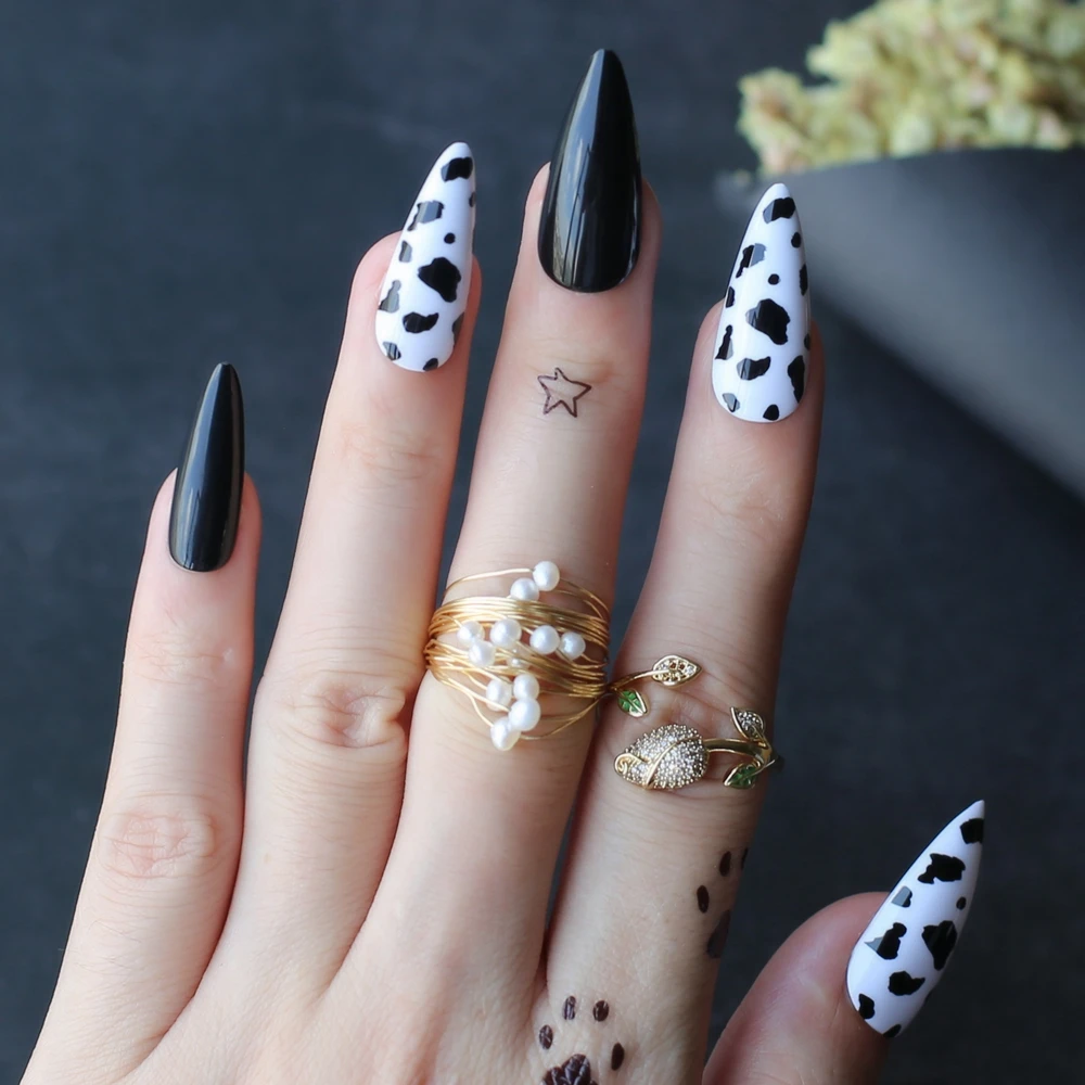 Cow print False nails stiletto gel long Fake Nails spot Personality fashion black and white classic Cow press on nails