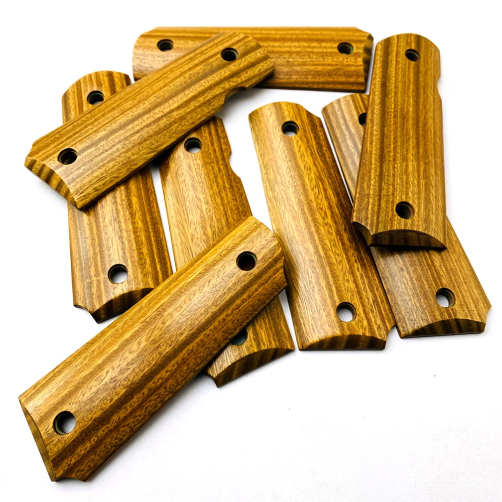 2Pieces Tactical 1911 Handguard Natural Green Sandalwood Log 1911 Grips Natural Wood Green Sandalwood Handle Airsoft Accessories