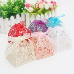 30 50pcs 레이저 컷 꽃 웨딩 사탕 상자 포장 초콜릿 쿠키 상자 웨딩 생일 크리스마스 파티 장식 선물 상자