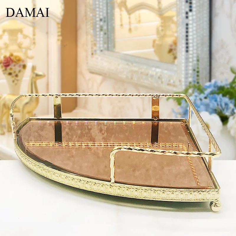 

Nordic Gold Inlay Makeup Organizer Plating Craft Thread Handle Jewelry Glass Trays Decorative Bathroom Cosmetic Display Plates