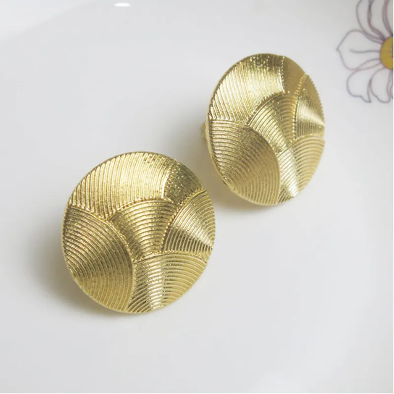 COWNINE Circular exaggerated ripple clip earrings/wedding gift wedding jewelry earrings unique design style