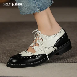 Scarpe Oxford da donna in vera pelle punta tonda nero bianco Lady stringate brogue mocassini scarpe Casual per donna scarpe in pelle 2021