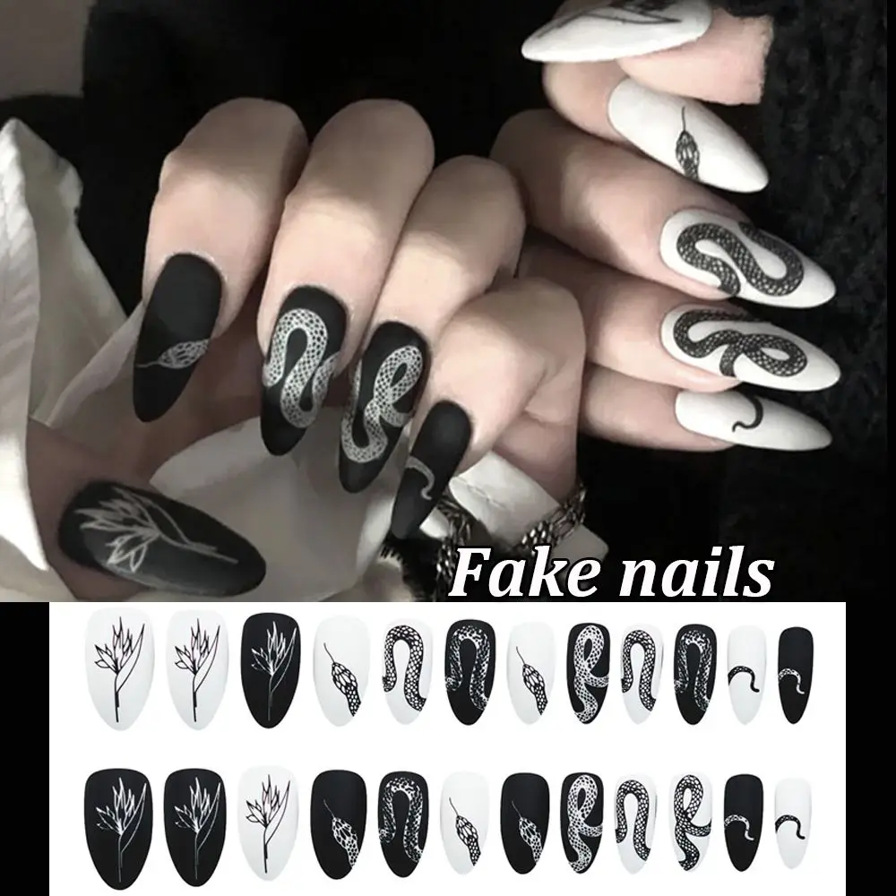 Suggerimenti per nail art artificiali punk Unghie finte Unghie finte Modello serpente a spillo lungo