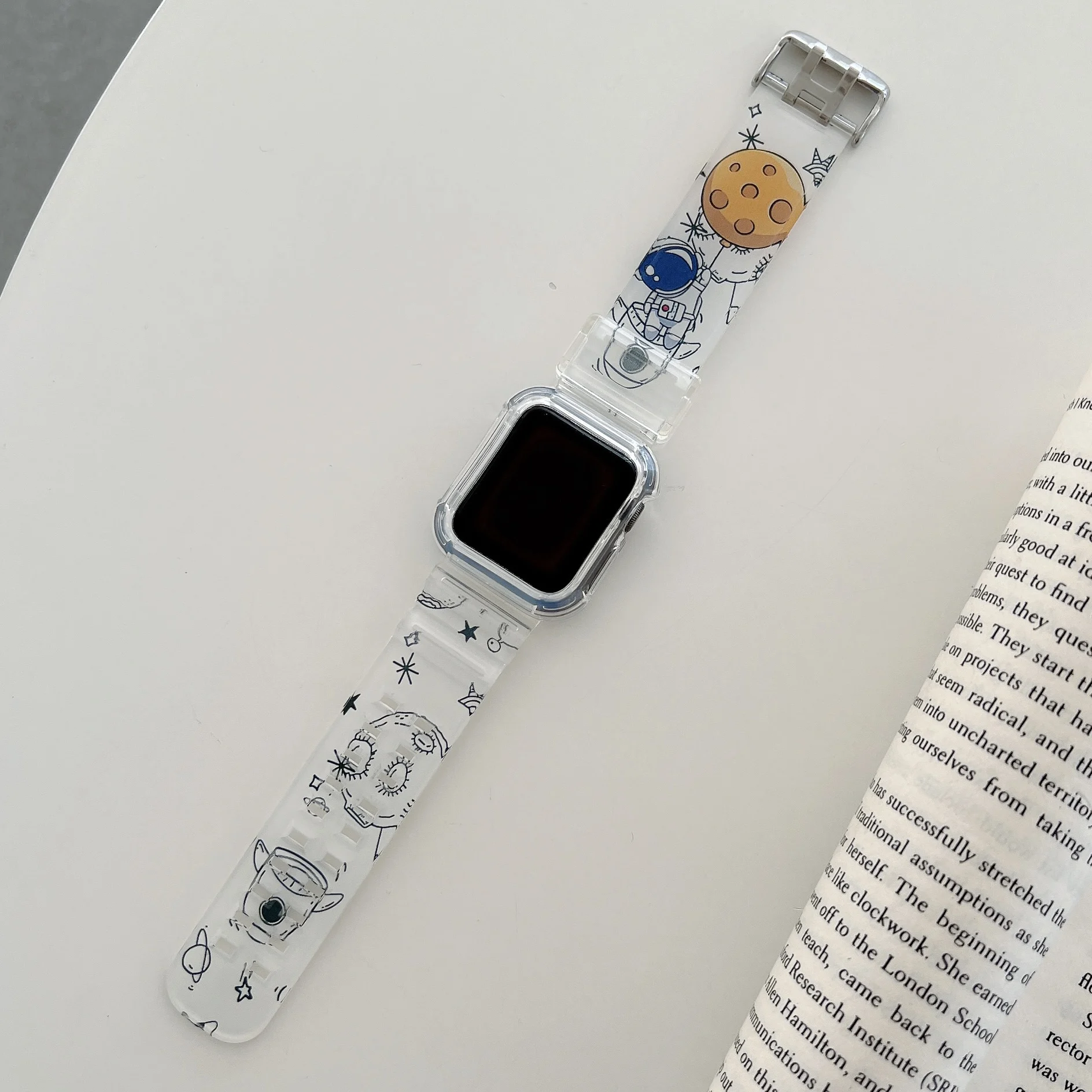 

Transparent Strap + Case for Apple Watch Series 7 6 SE 5 4 41mm 45mm 44mm 42mm Astronaut Silicone band for iwatch 3 38mm 40mm