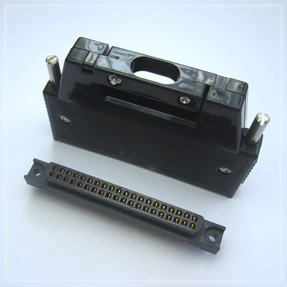 40P Plug A6CON1 40pin Welding PLC Connector C500-CE404 D-SUB(VGA) Terminals For 40-Fujitsu/ Mitsubishi Q Series