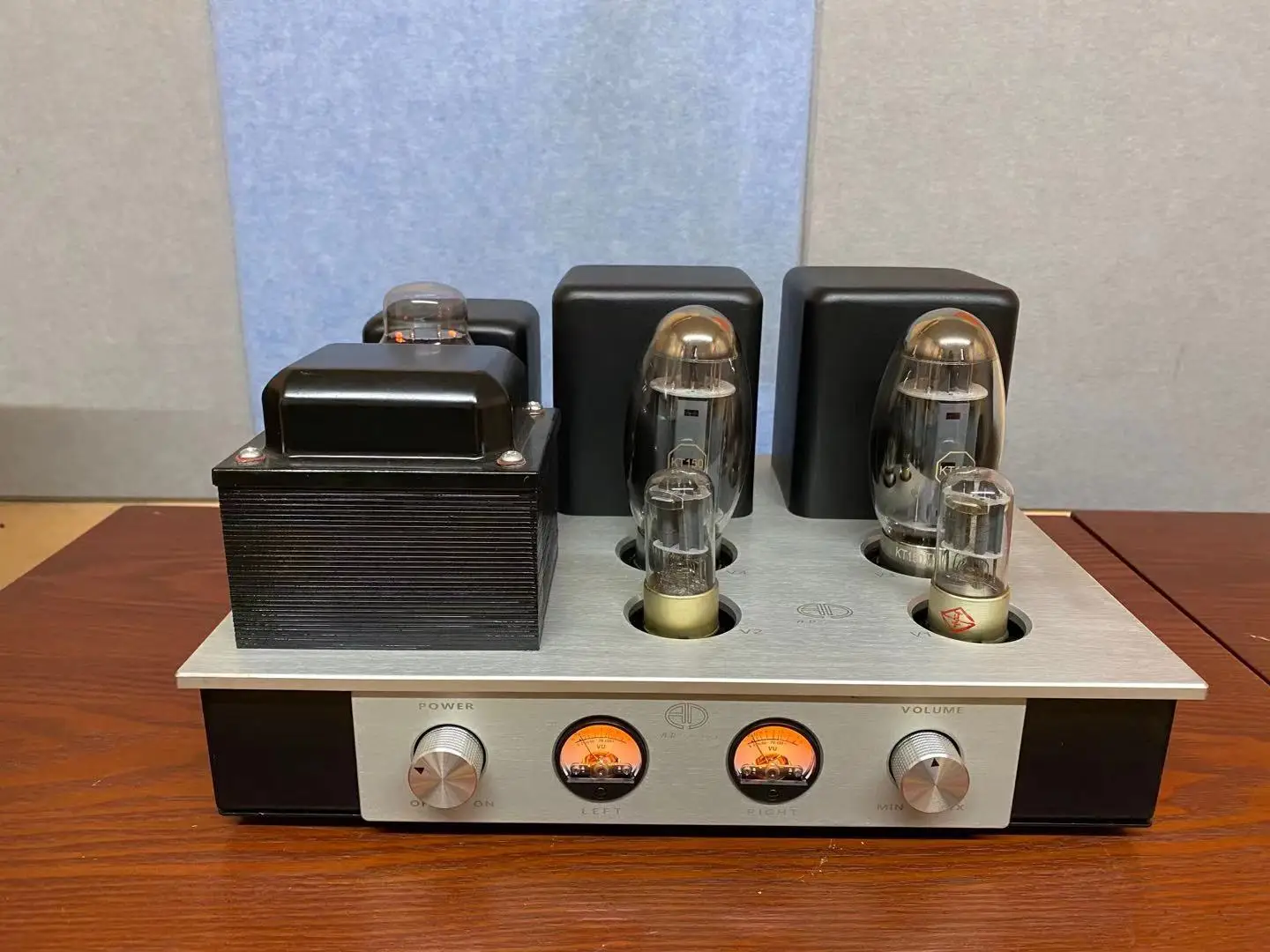 

High-power amplifier 22W*2 KT150 amplifier Hand-made scaffolding hifi fever grade audio tube amplifier Tube: 6SN7\KT150\ 5Z3P*2