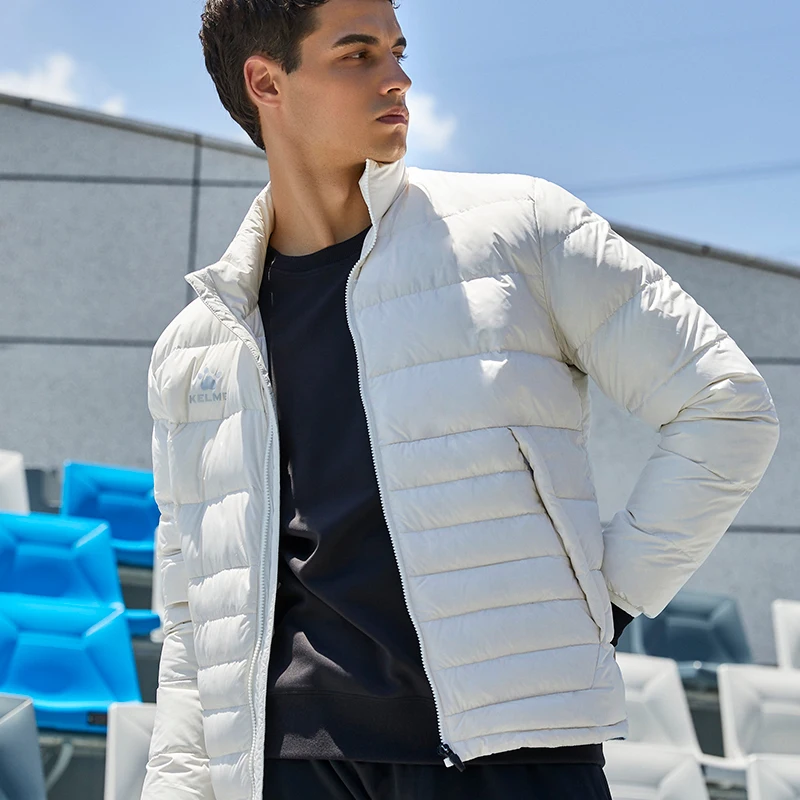 KELME Men Hooded Short Down Jacket 90% White Duck Down escursionismo campeggio leggero inverno caldo antivento cappotto sportivo 8061YR1003