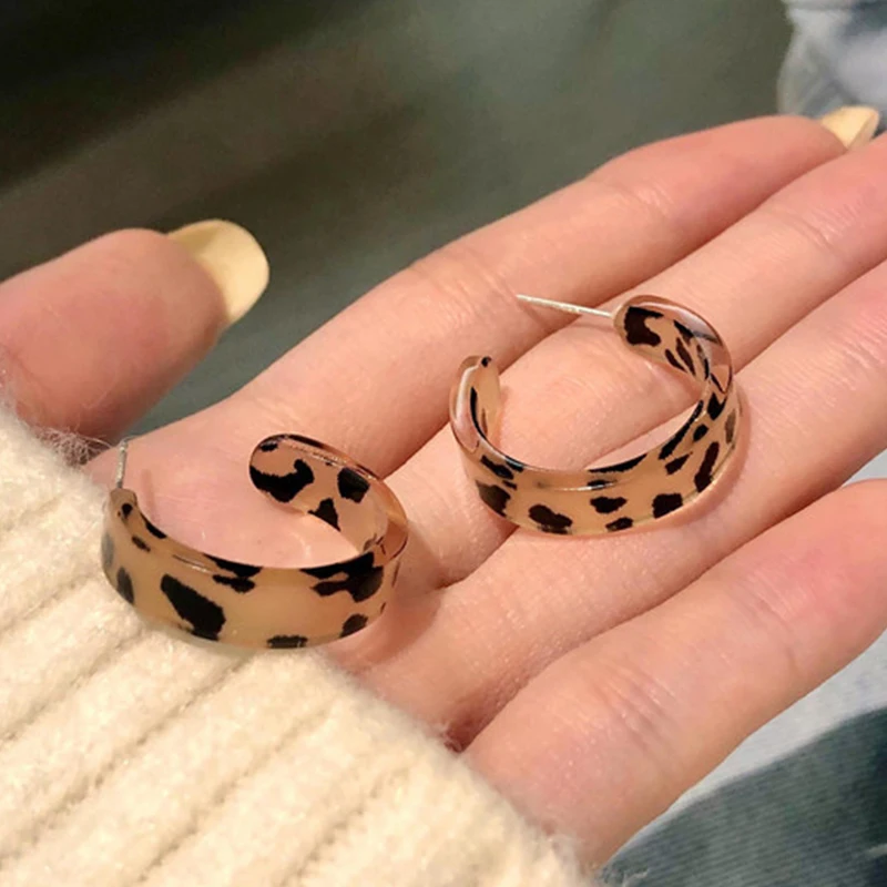 Korean Leopard Print Hoop Earrings For Women Girls New Fashion Resin Acrylic Earrings Unusual Earrings Summer Party Jewelry Gift