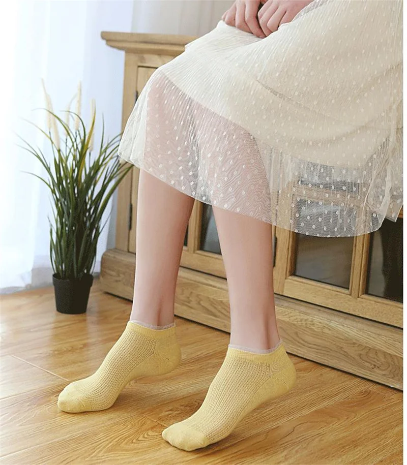 5 Pairs 2021 Women Spring Summer lace Edition Stealth Ship Socks Comfortable The Silicone Stripe Cotton Wholesale