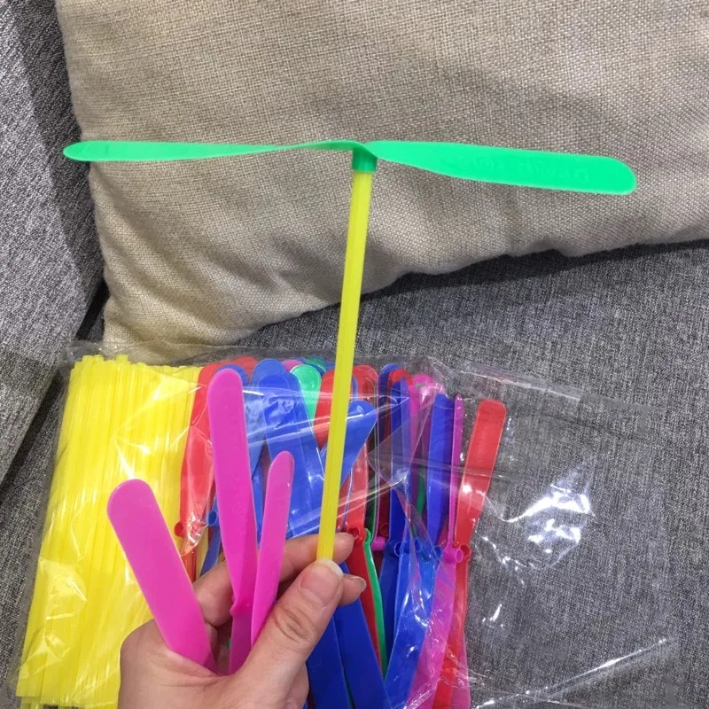 24Pcs Gift Plastic Toys Dragonfly Assortment Mini Whirl A Copter Helicopter Birthday Pinata Fillers Kids Party Toy Favor Bag