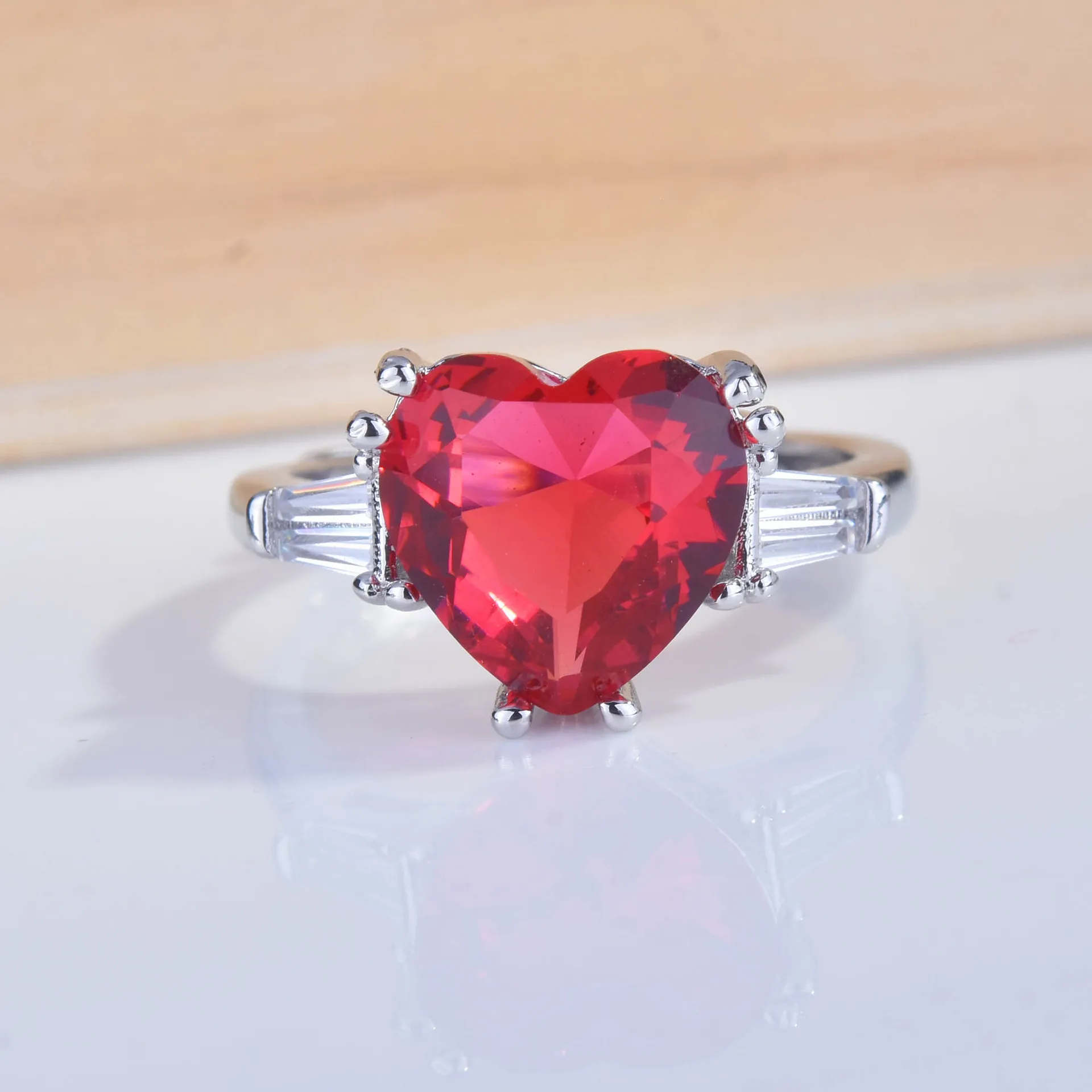 Trendy Silver Color Minimalist Red Heart Zircon Opening Rings for Women Romantic Fine Jewelry Accessories Free Shipping