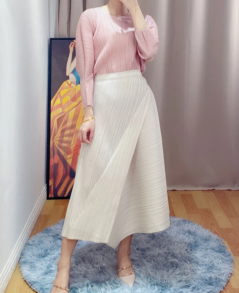 

Changpleat 2021 new women's diamond cut skirt Miyak Pleated Fashion irregular design loose and thin mid-length skirt tied