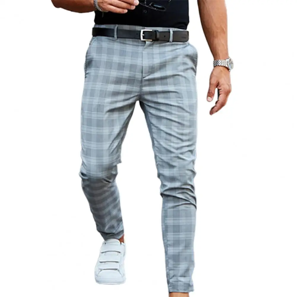 Pantaloni da uomo di moda a scacchi Plaid sciolto autunno inverno pantaloni modello a scacchi Vintage pantaloni Slim da viaggio Casual da lavoro