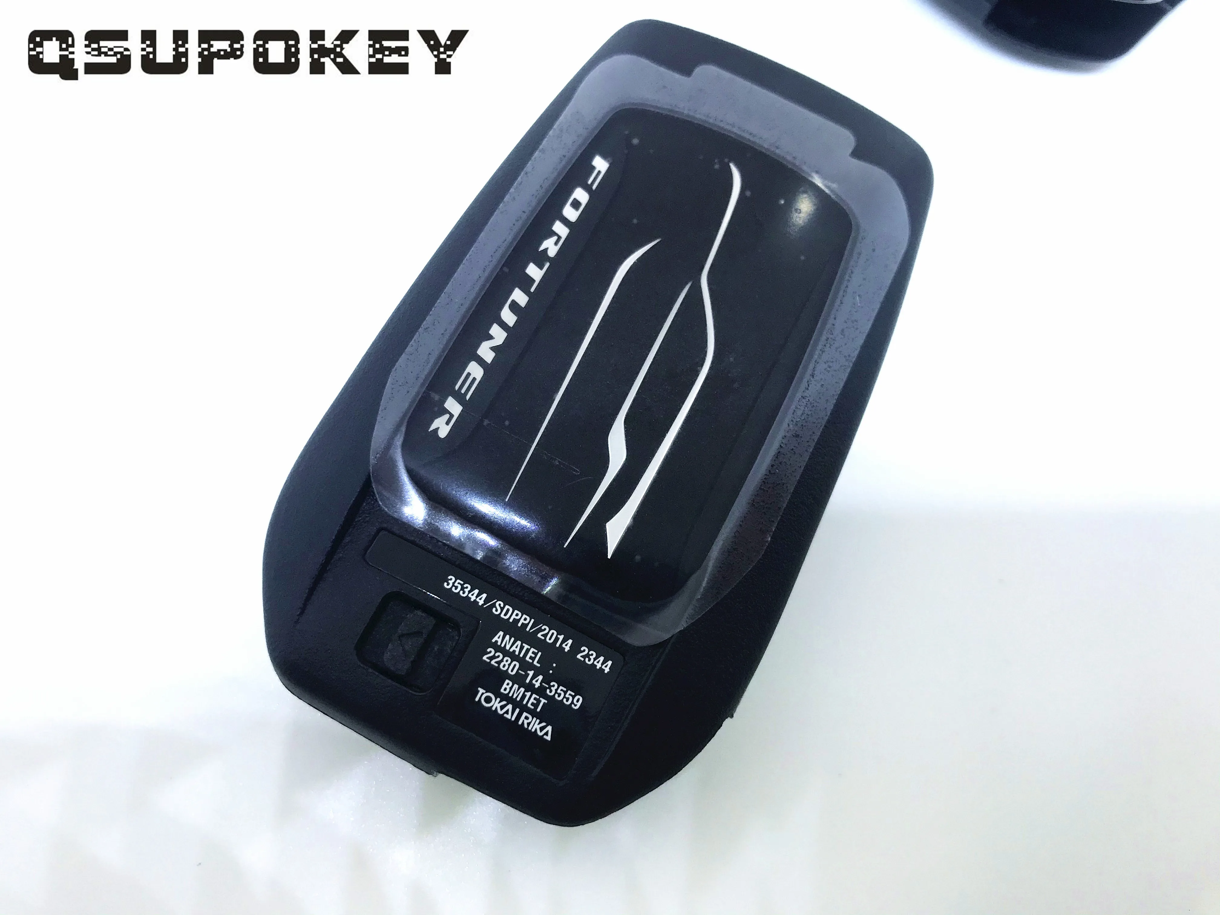 Qsupokey Original Replacement 4 Button Car Remote cover Without Emergency Key Fit FOR Original  T-oyota Fortuner