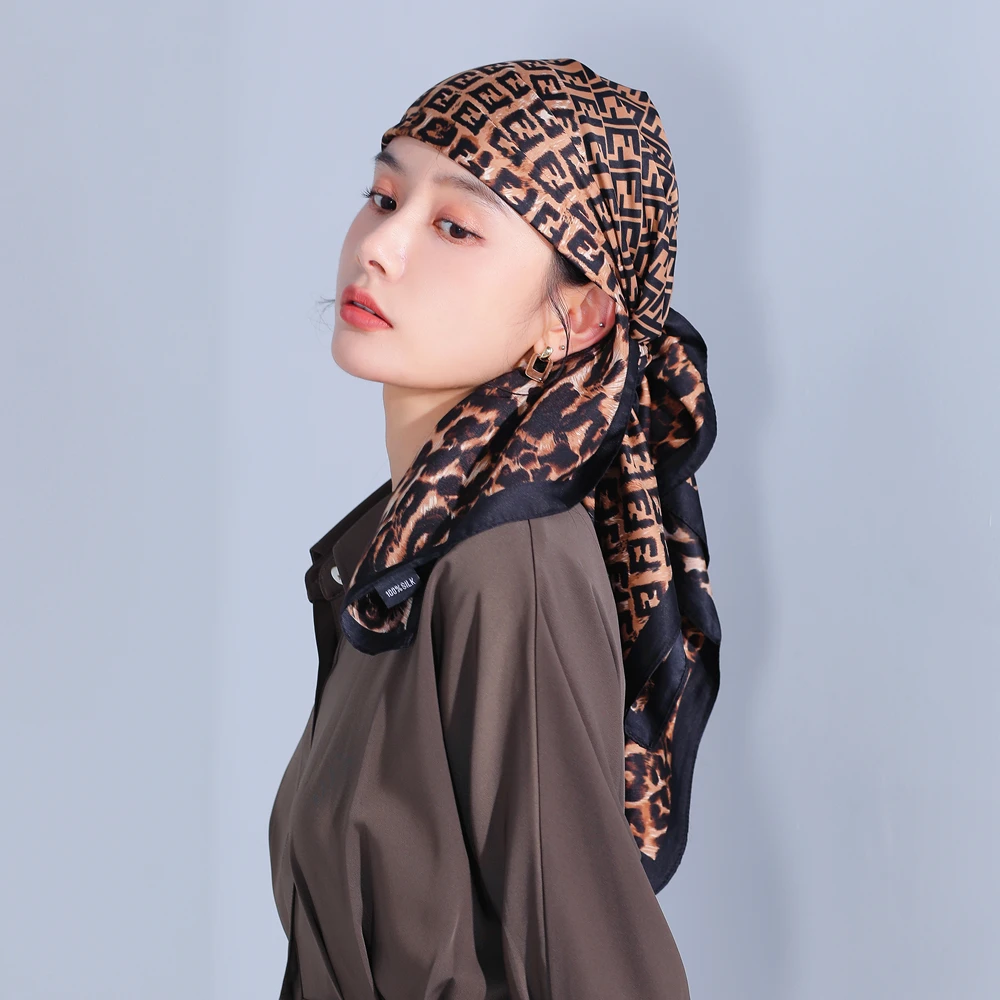 2022Europe Spring Classic Leopard Colorblock 90*90cm Twill  Large Square Scarf  Women\'s Accessories Head Scarf Beach Shawl Scarf