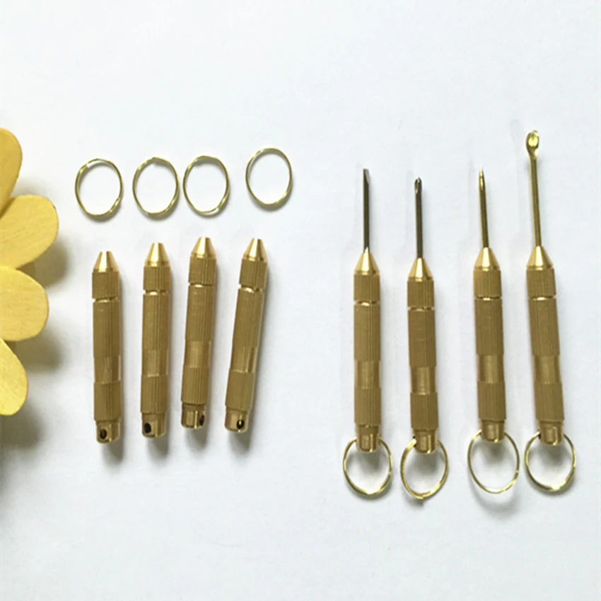 Portachiavi 4-in-1 Mini cacciavite multifunzione Set di cacciaviti fai da te stuzzicadenti portatile cucchiaio per orecchio cacciavite scanalato Phillips