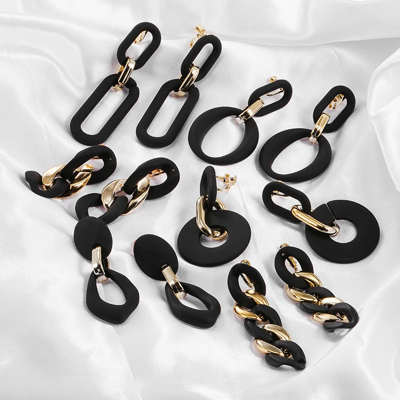 Trendy Geometric Golden Matte Black Acrylic Chain Clip on Earrings Long Exaggerated No Pierced Women's Jewelry 2023 Wholesale