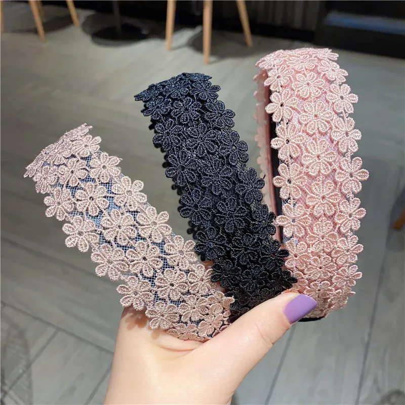 Hot Hollow Lace Flower Hair Band for Women Headwear Black Gothic Toothed Non-slip Headband Hairband Girls Hair Bezel Accessories