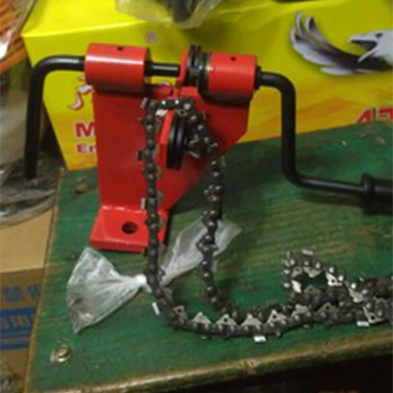 Chain saw chain connector, chain riveting device, mini chain repair and connection equipment