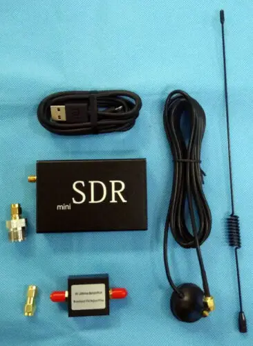 

10KHz -2GHz HF UHF VHF UV Wideband SDR Receiver + FM Bandstop Filter