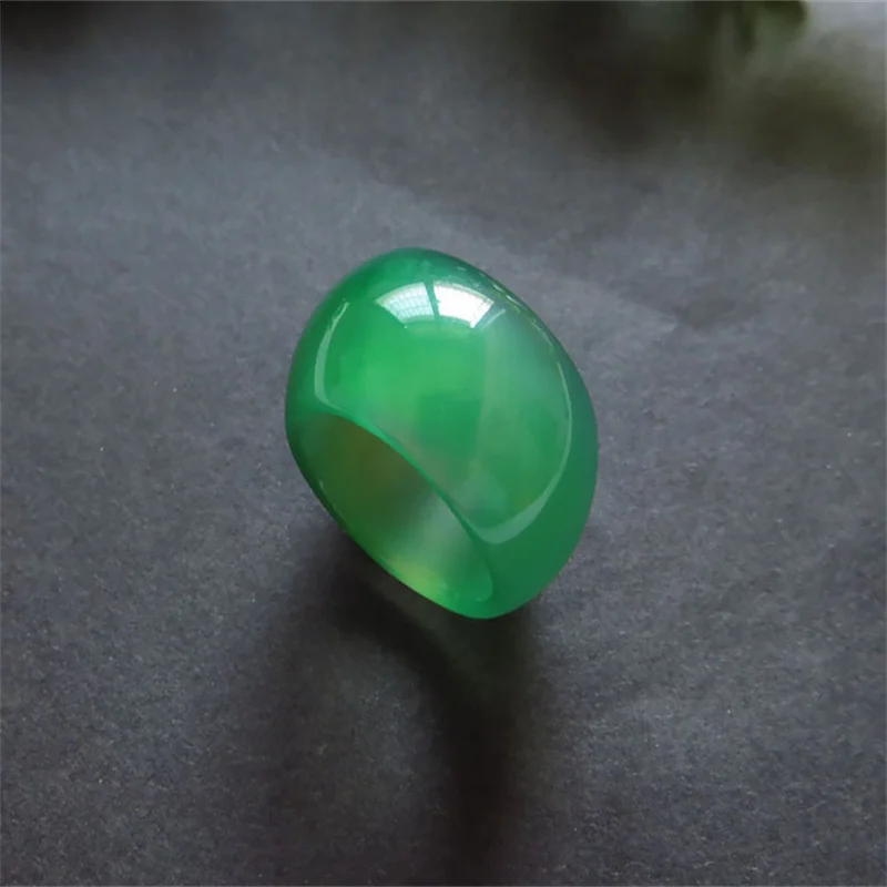 Hot selling / hand-carve jade Agate chalcedony green ring fashion Jewelry Men Women Luck Gifts Amulet