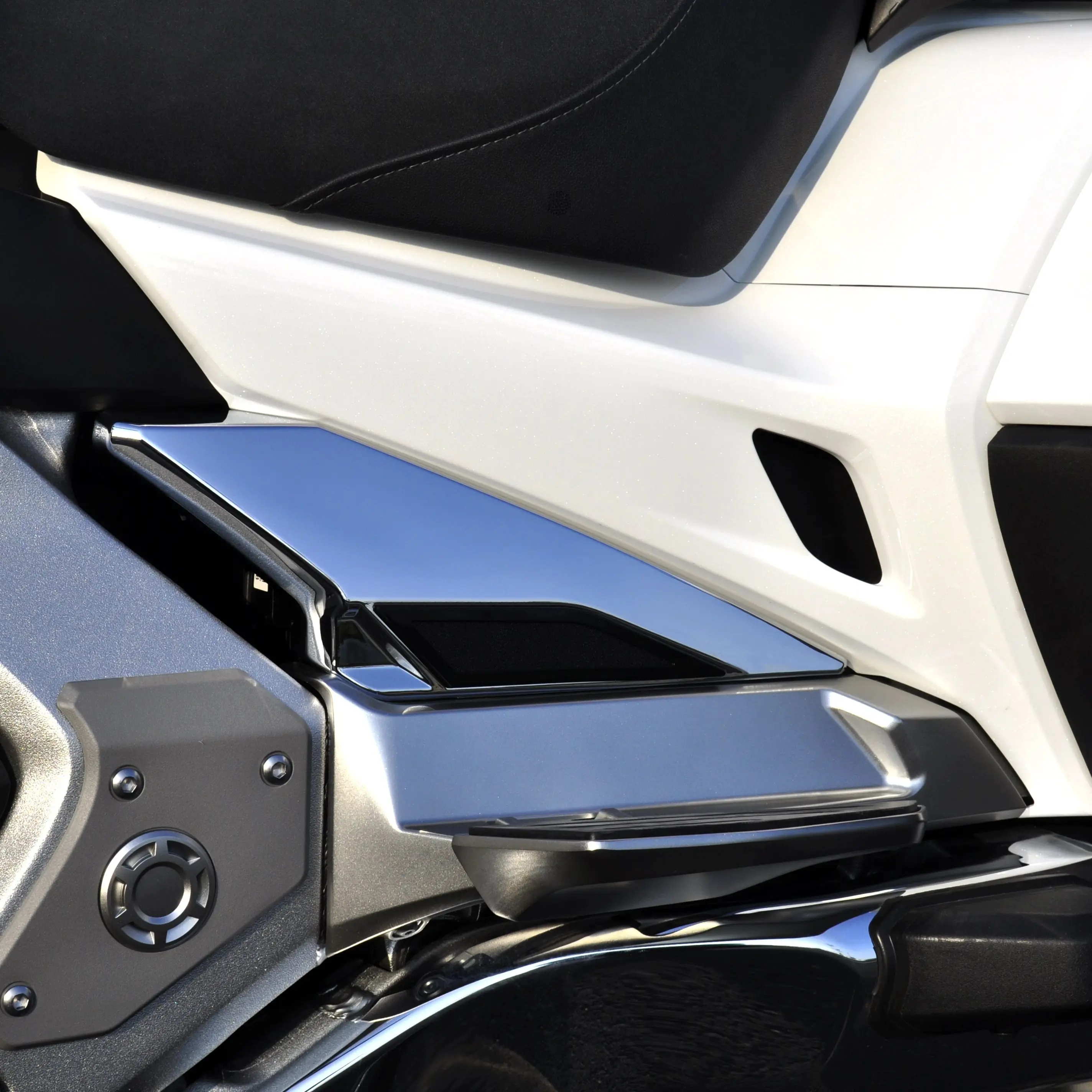 

Chrome Side Covers Side Spoiler For Honda Gold Wing GL1800 GL1800B F6B Motorcycle 2018-2023 Year