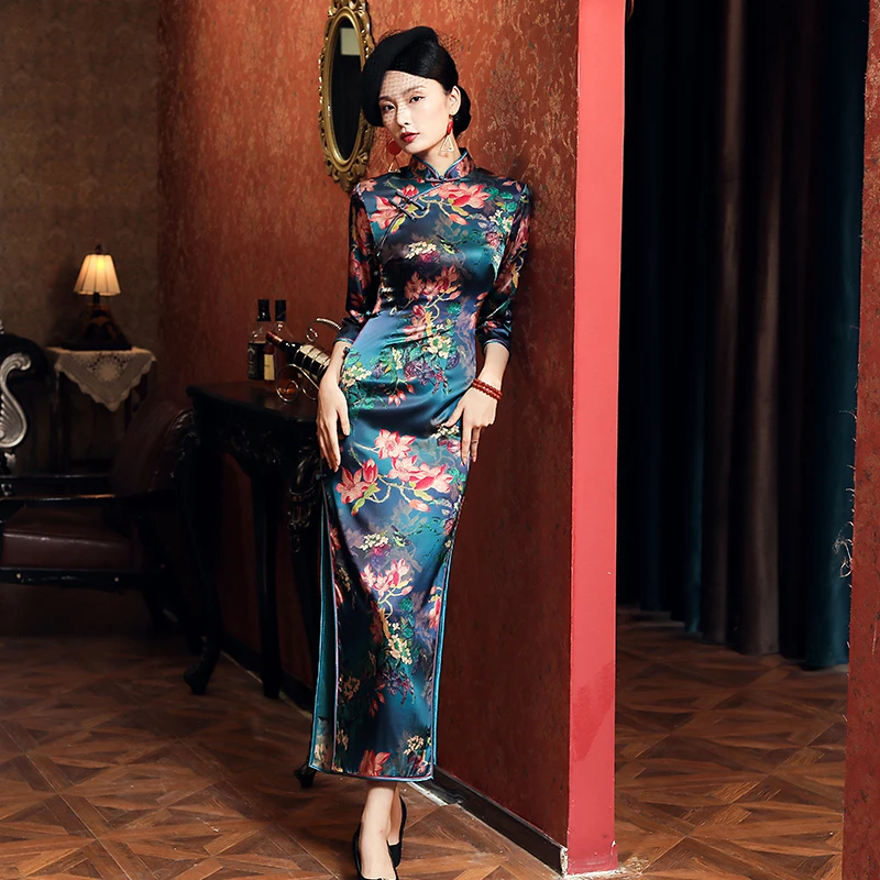 ผ้าไหม Qipao ชุดราตรีสีแดงสีเขียวพิมพ์ High-End Cheongsam กลางแขน Cheongsams ยาว Qipao ชุดจีน