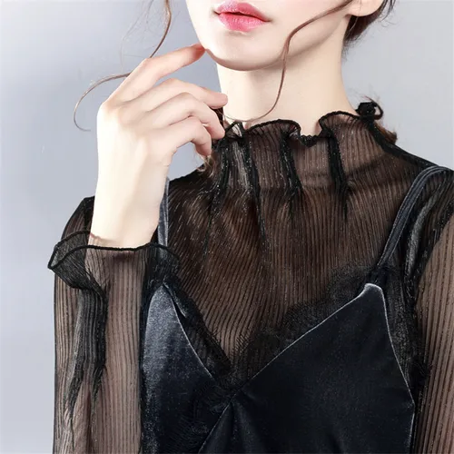 بلوزات وقمصان