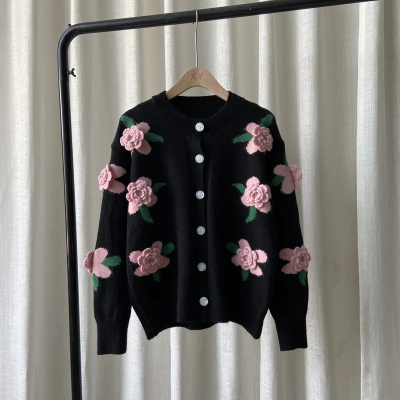 2023 Autumn And Winter Clothing New Hong Kong Style Retro Knitted Top Women Rose Embroidery Contrast Sweater Cardigan