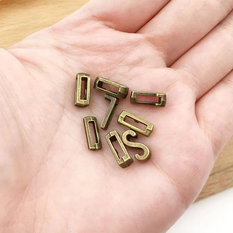 10pcs/lot 5x10mm Antique Bronze A-Z Alphabet Initial Letter Charms Pendant for DIY Necklace Bracelet Jewelry Making Findings