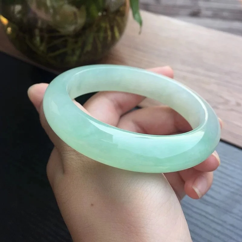 

Send Certificate Natural Myanmar Jade A-Class 54-62mm Ice Light Green Bracelet Exquisite Princess Bracelet Send Mom to Girlfrien