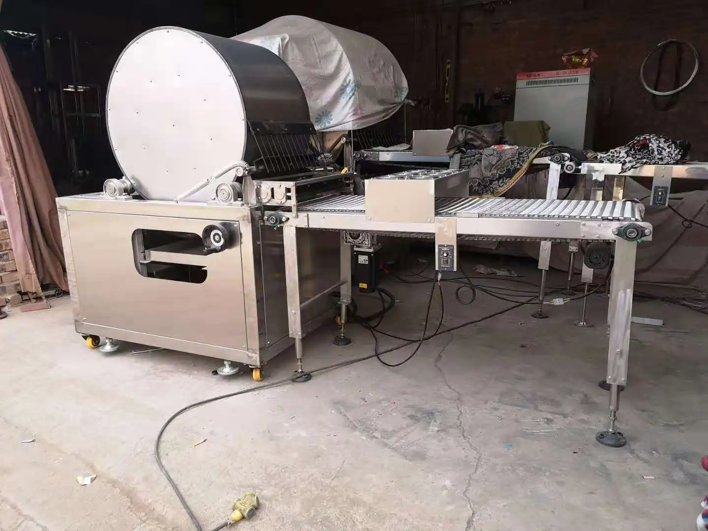 Mesin pembuat gulungan pegas kustom mesin gulung pegas otomatis