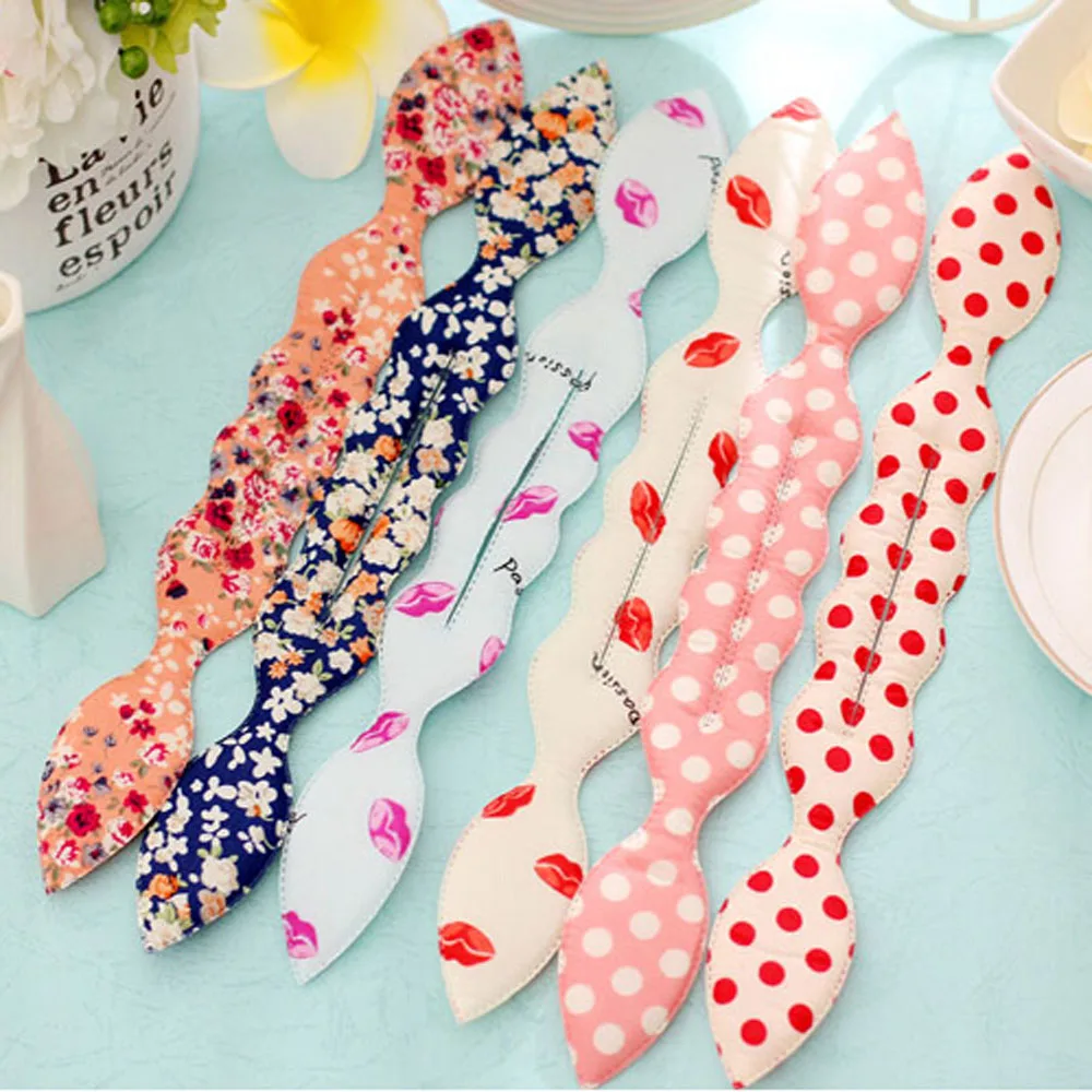 Furling Girl 1PC Floral Dots Lips Style Bunny Ears Magic Sponge Hair Styling Bun Maker Twist Curler Tool Hair Accessory