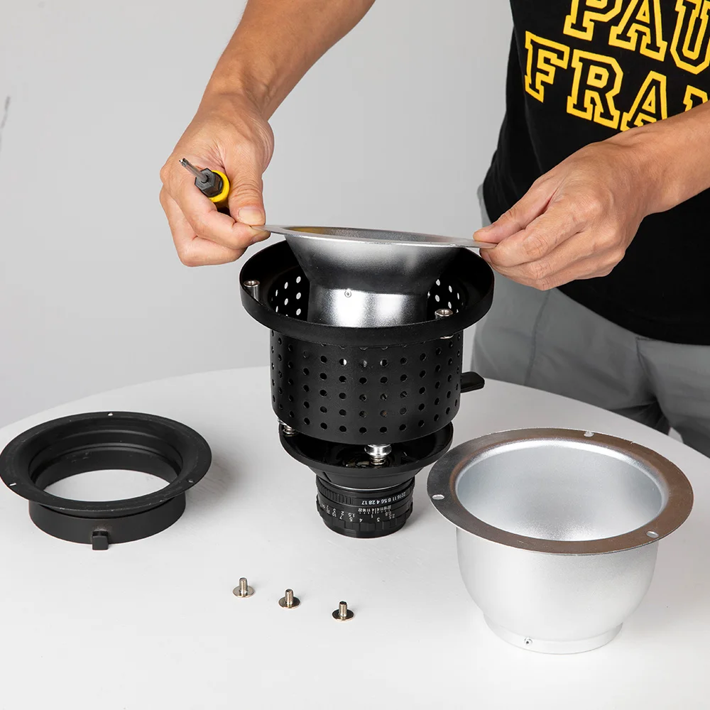 La lente di concentrazione ottica Soonpho OT1 Snoot aumenta la luminosità del Flash della luce Video a LED per gli accessori OT1 dello Studio fotografico