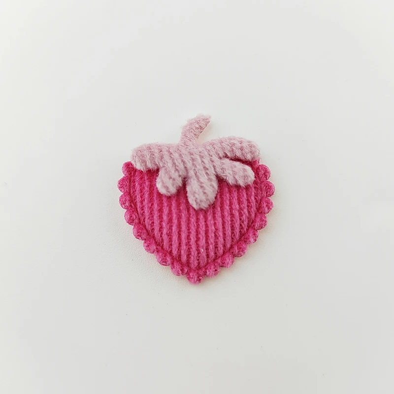 50 Stück/Lot 2,5*2,8CM Kleine Erdbeer-Applikationen zum Aufnähen für handgemachte Kleidung, Hüte, Nähzubehör, DIY Haarspangen-Zubehör, Patches – Detail 4
