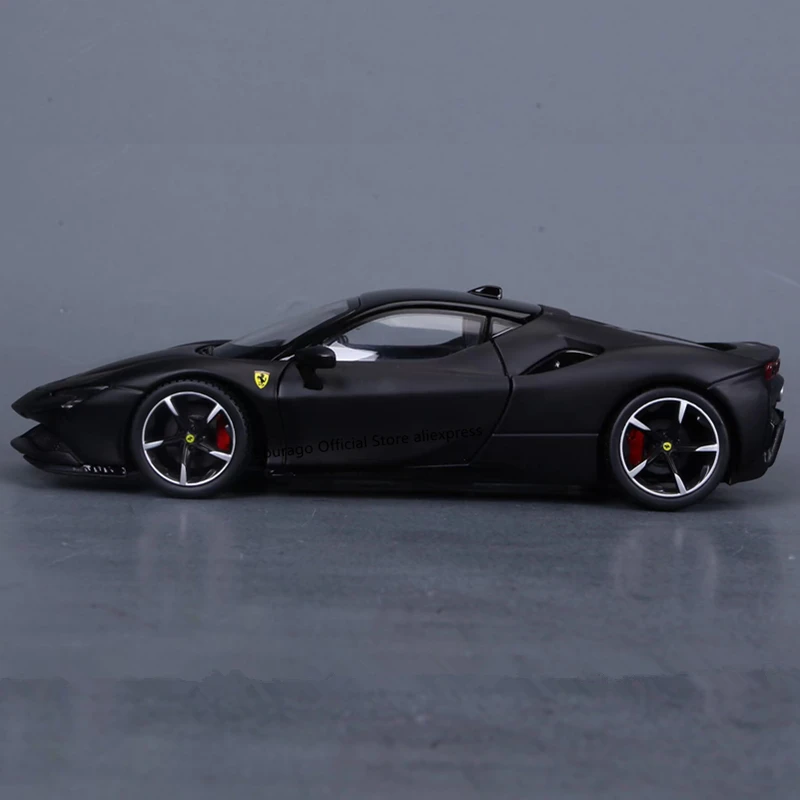 Bburago 1:24 Scale Black NEW Ferrari SF90 STRADALE Alloy Luxury Vehicle Diecast Cars Model Toy Collection Gift