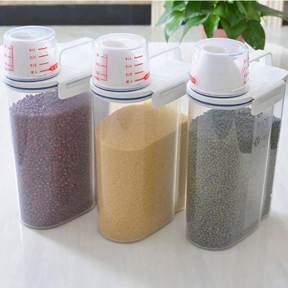 Portable storage box suitable for cereals and oatmeal storage tank with measuring cup