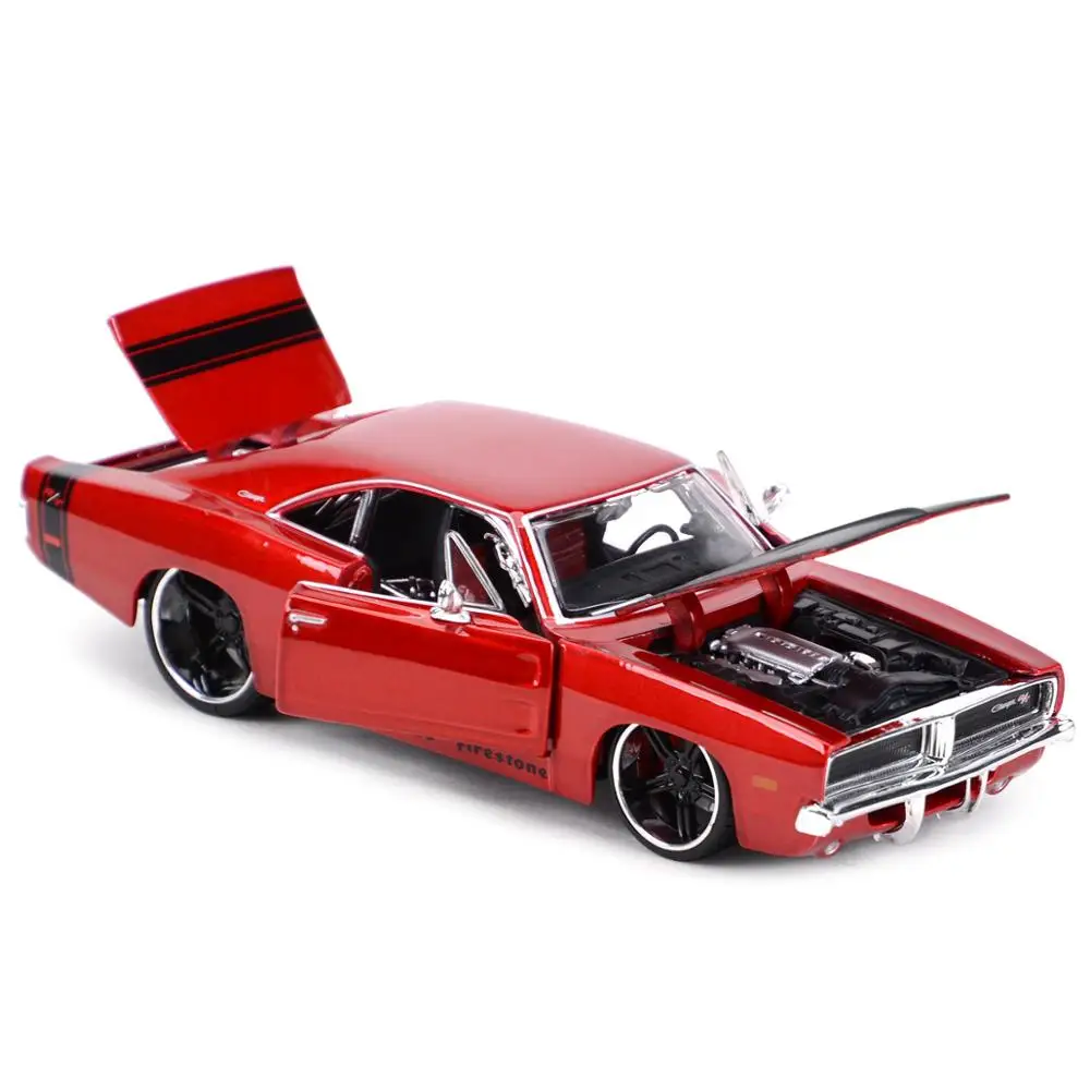 Maisto 1:24 1969 Dodge Charger R T Static Die Cast Vehicles Collectible Model Car Toys