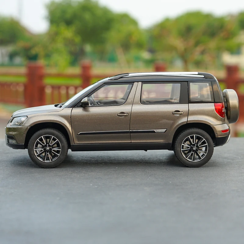 1:18 Skoda YETI SUV 1:35 1:43 Superb Combi Alloy Car Static Metal