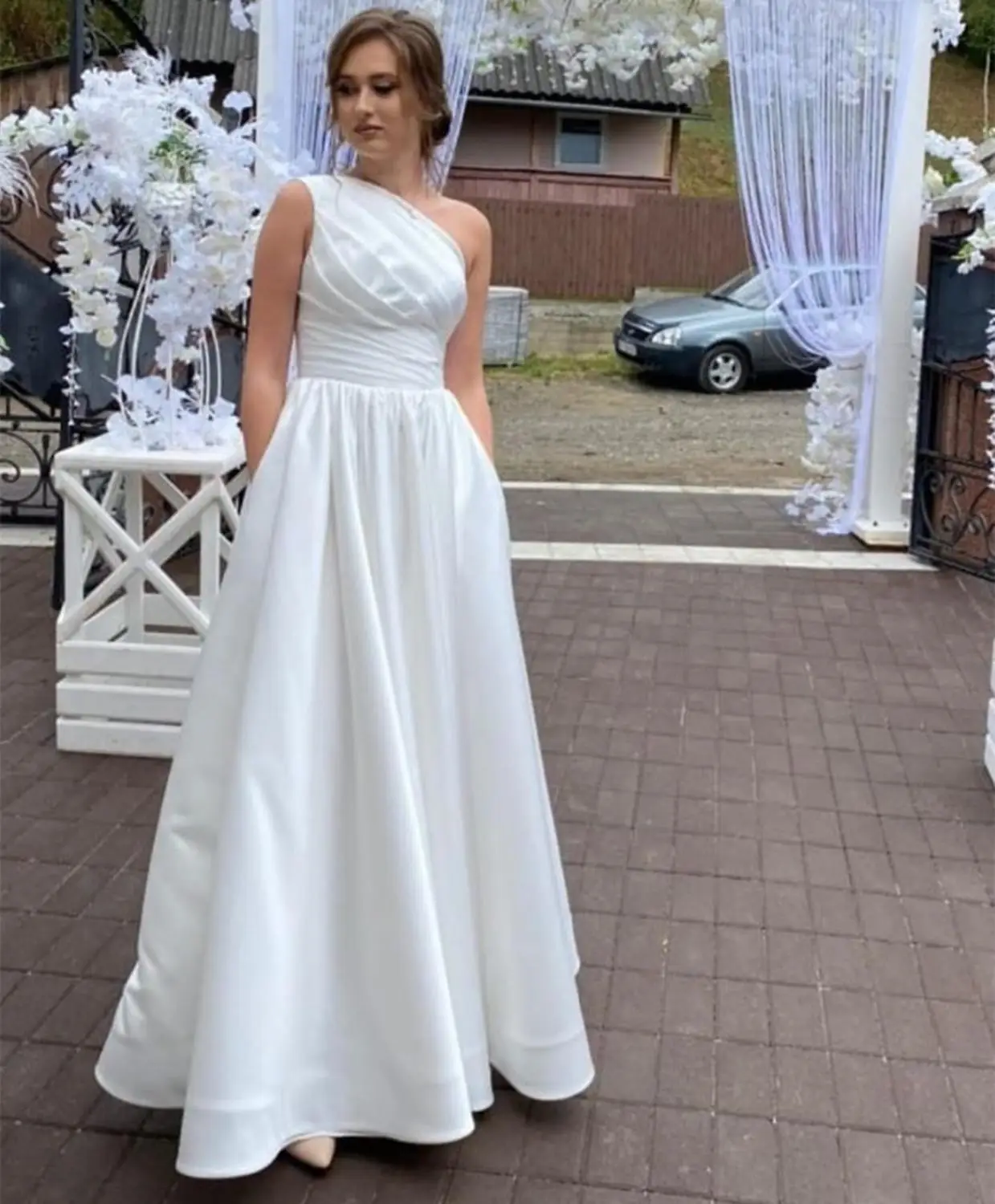 Wedding Dresses A-Line One Shoulder Pleat Sleeveless Backless Satin Floor Length Simple Bridal Gowns Custom Made New Arrivals