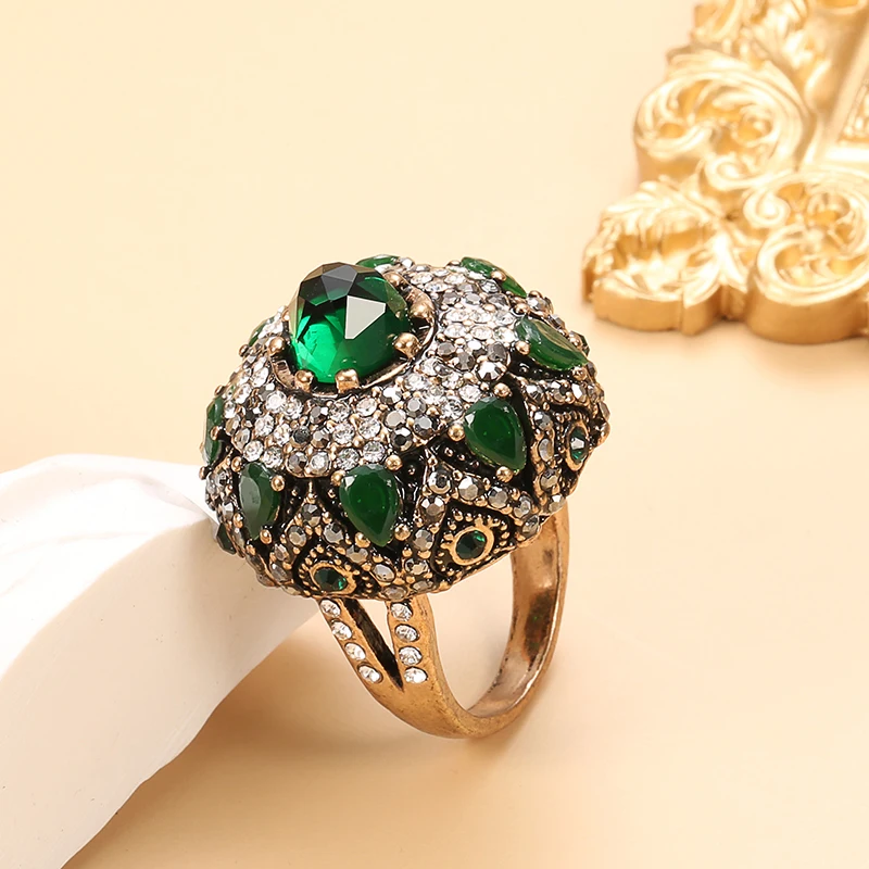 2020 New Luxury Green Natural Stone Wedding Rings For Women Vintage Gold Color Crystal Flower Crown Ring Boho Ethnic Jewelry