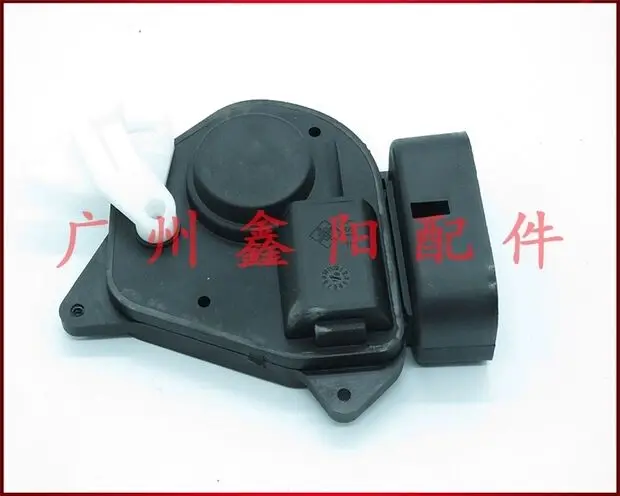 مناسبة لمحرك قفل التحكم المركزي BYD F3 سدادة الباب الأمامي والخلفي F3R G3 L3 محرك قفل الباب