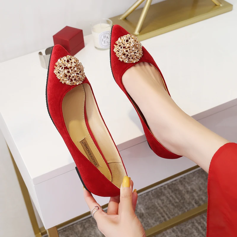 Women Wedding Shoes Chinese Red Pointed Toe Flock Leather Flat Heel Shoes Banquet Slip on Soft Sole Plus Size 41 42 43 44