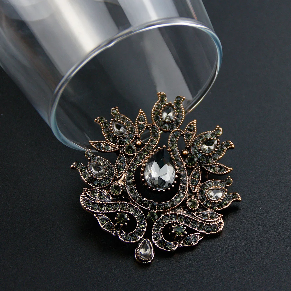 Sunspicems Vintage Gray Crystal Turkish Brooches For Women Retro Gold Color Flower Hijab Pins Indian Bride Wedding Jewelry Gift